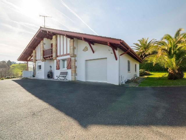Maison familiale sur les hauteurs d'Hasparren