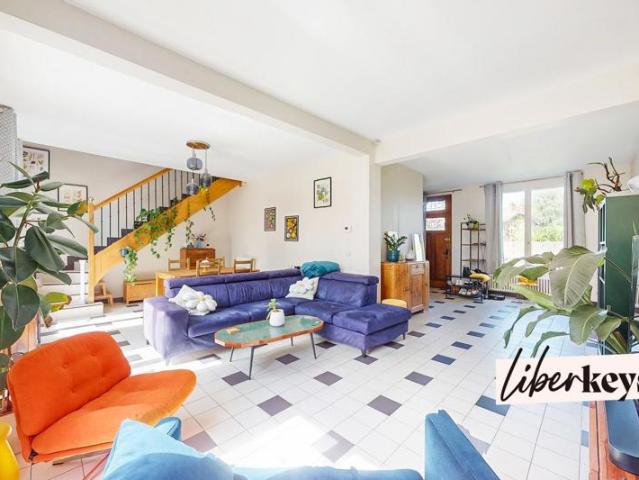 Maison familiale sous sol total dépendances Grand jardin Saint Ouen l'Aumône