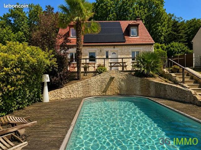 Maison familiale spacieuse | Terrain paysagé et véranda lumineuse | Chevincourt