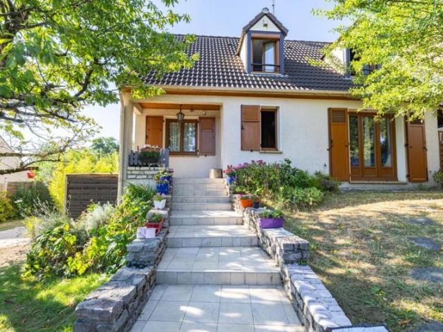 Maison familiale spacieuse et confortable au coeur de la nature