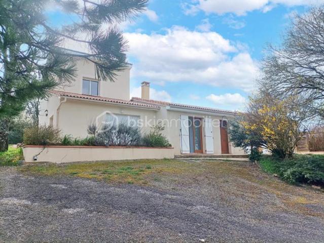 Maison familiale T5 avec jardin arboré et piscine – Cahors