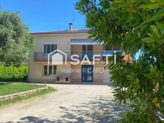 Maison familiale T5 avec jardin clos de 1304 m2