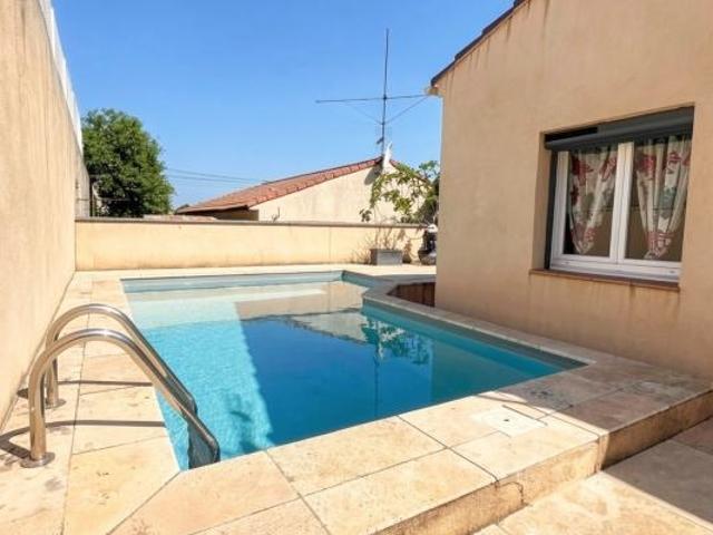 Maison familiale T5 à Saint Savournin 4 chambres, piscine et garage, aucun travaux à prévoir