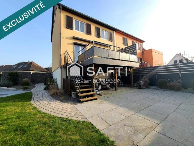 Maison familiale t6 jardin piscine garages