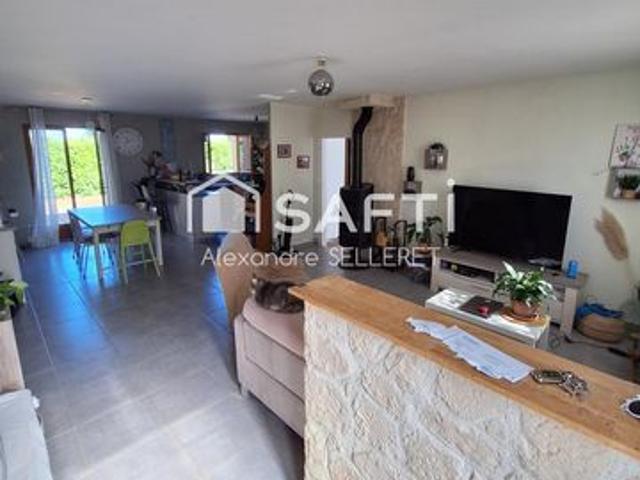 Maison 5 chambres, double garage et jardin
