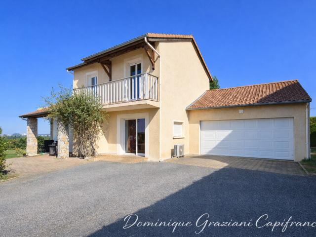 Maison familiale 140M2,4 Chambres,terrain,proche centre ville