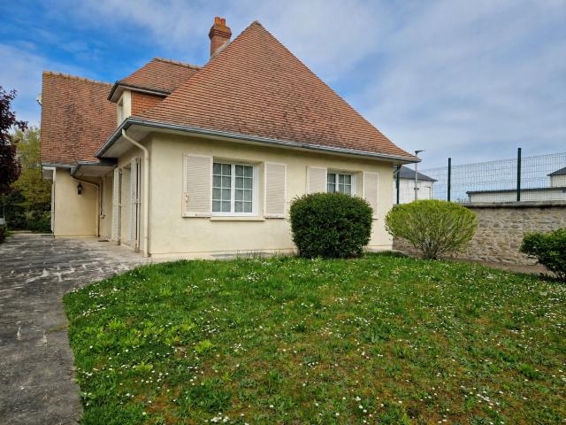 Maison familiale 151 m2 avec grand jardin arboré Pithiviers 45