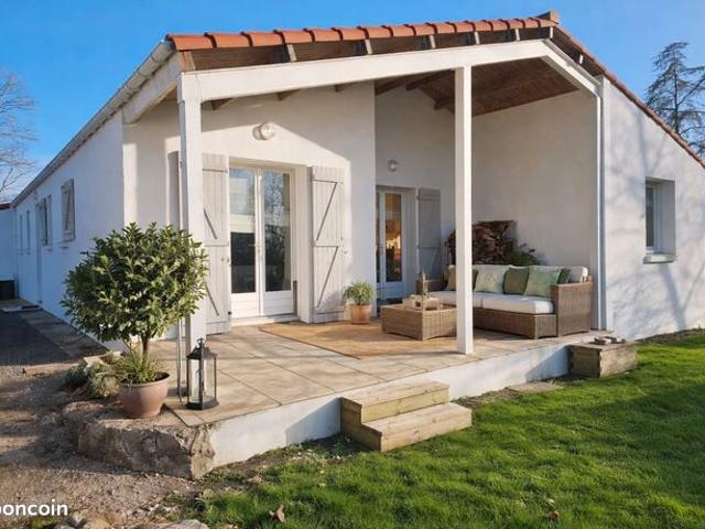 Maison familiale 151 m² avec garage indépendant de 60 m²