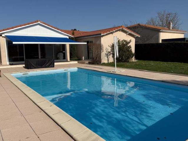 Maison familiale 162m2 avec piscine et 5 chambres