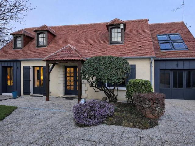 Maison familiale 173 m² sur terrain de 1 000 m² ? Soissons