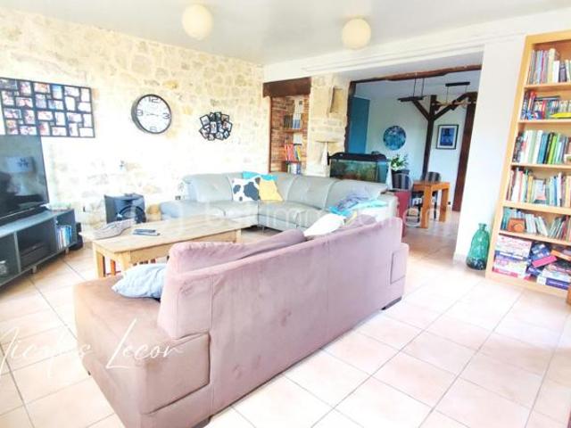 Maison familiale 180 m² au cœur de Nérondes – Proche base d’Avord