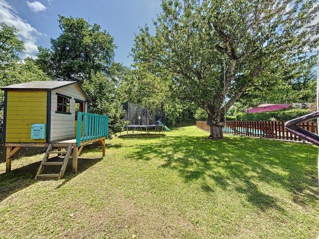 Maison familiale 181 m² – Piscine chauffée – Terrain 1 241