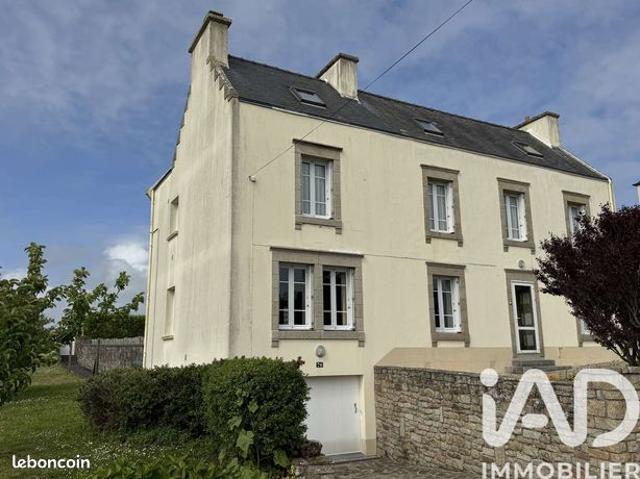 Maison familiale 10 pièces 196 m²