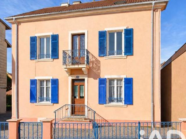 Maison familiale 10 pièces 210 m²