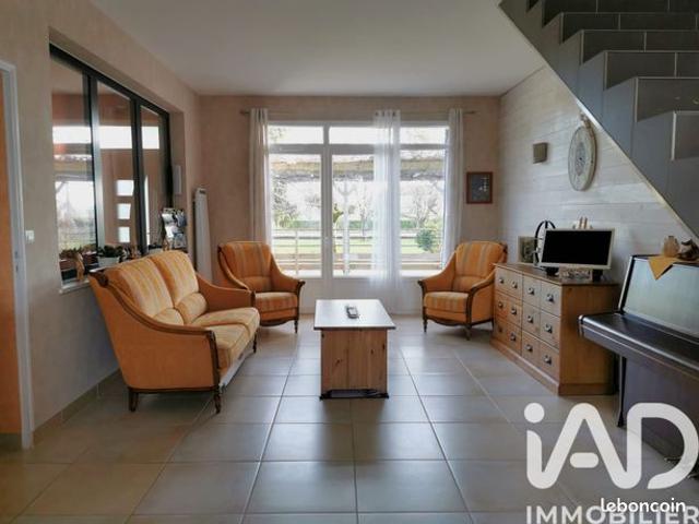 Maison familiale 10 pièces 213 m²