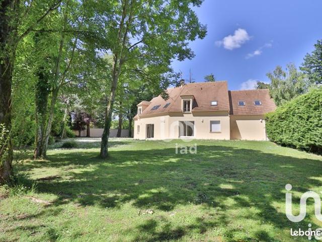 Maison familiale 10 pièces 240 m²