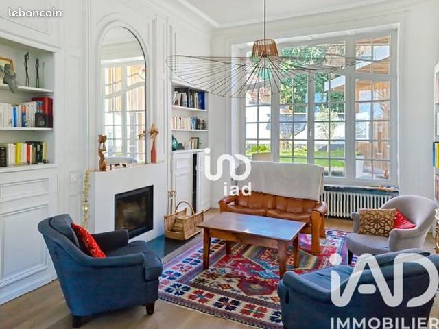 Maison familiale 10 pièces 250 m²