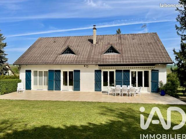 Maison familiale 10 pièces 257 m²