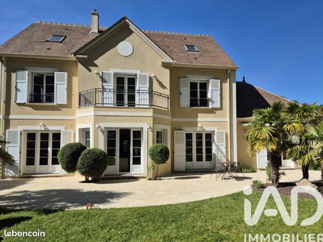 Maison familiale 10 pièces 262 m²