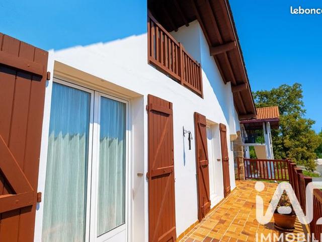 Maison familiale 11 pièces 224 m²