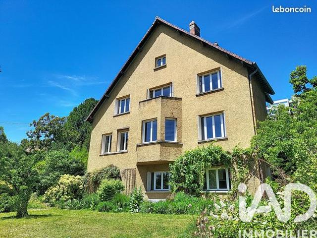 Maison familiale 11 pièces 232 m²
