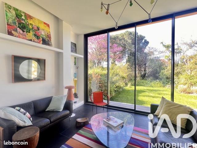 Maison familiale 11 pièces 320 m²