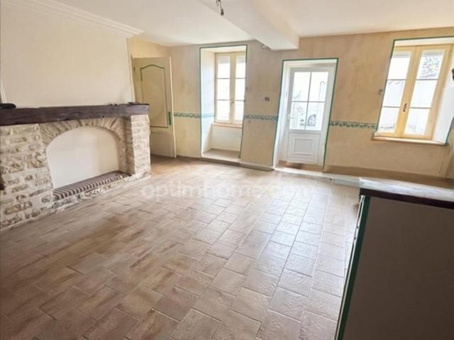 Maison familiale 120 m² à Xambes – 3 chambres, garage et cour intérieure – Secteur calme