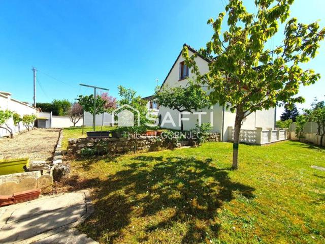 Maison familiale 120 m², 5 chambres, grand jardin avec arbres fruitiers, double garage avec fosse