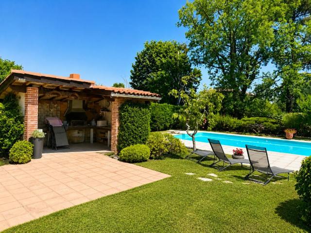 Maison familiale 125m2 avec piscine à Montauban Possibilité de détacher terrain constructible