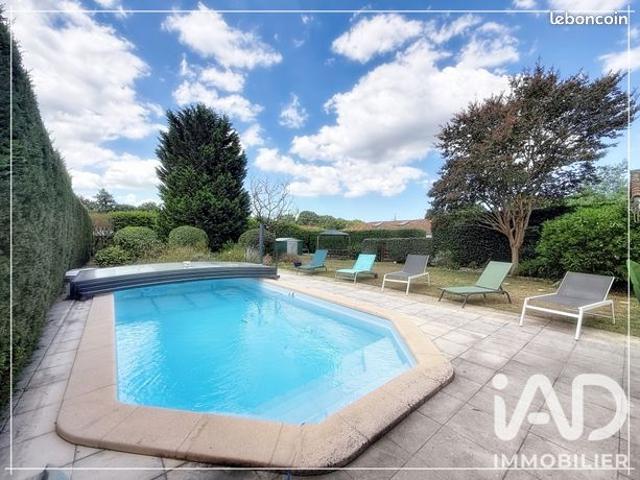 Maison familiale 12 pièces 230 m²