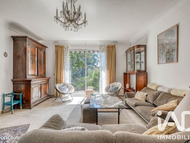 Maison familiale 1 pièce 225 m²