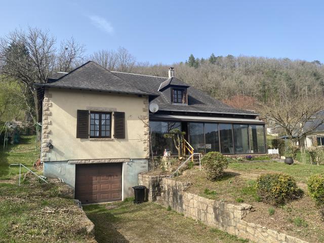 MAISON FAMILIALE