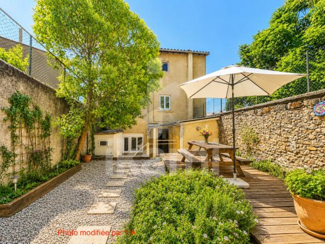 Maison familiale 200 m2 6 chambres Jardin DPE C 200m² Saint Donat sur l'Herbasse
