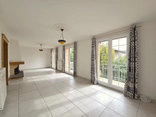 Maison familiale 20 mn de Nancy Champenoux