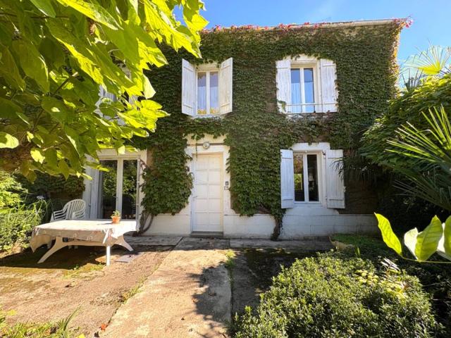 MAISON FAMILIALE 4 PIÈCES 143M2 SUR 2780M2 DE TERRAIN EUGÉNIE LES BAINS