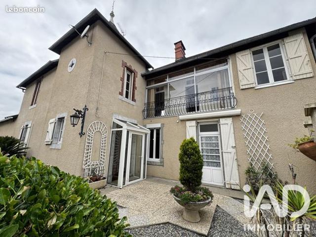 Maison familiale 4 pièces 176 m²