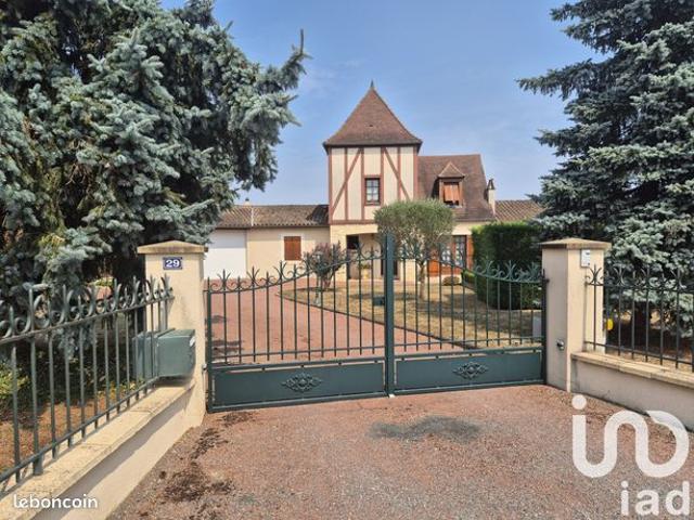 Maison familiale 4 pièces 191 m²