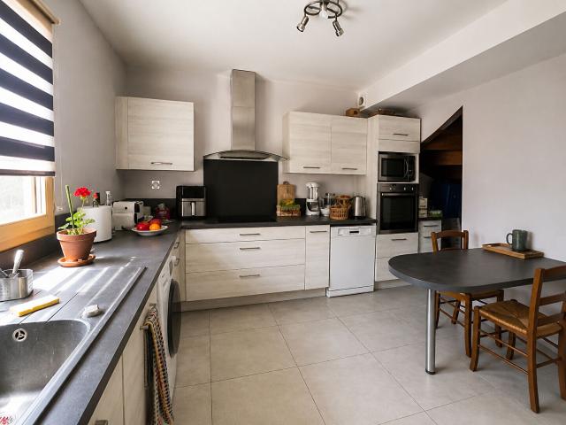 Maison familiale 4 pièces 3 chambres Orléans Ouest Madeleine