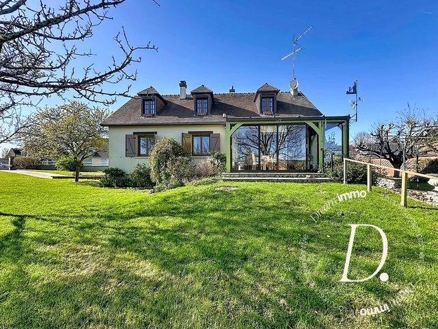 Maison familiale 5 chambres 6 possibles sur sous sol total. 142m² Fours En Vexin