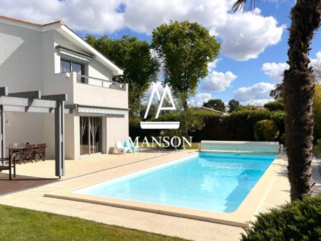 MAISON D'ARCHITECTE 5 CHAMBRES PISCINE GARAGE