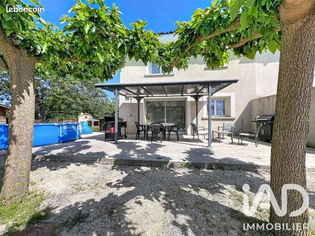 Maison familiale 5 pièces 140 m²
