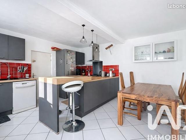 Maison familiale 5 pièces 140 m²
