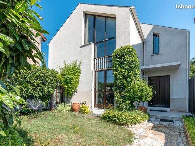 Maison Familiale 5 pièces 142.48 m² Baltard/RER A Nogent