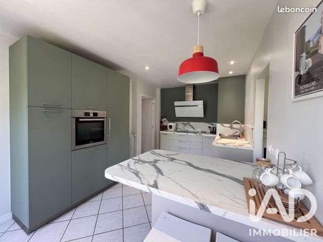 Maison familiale 5 pièces 142 m²