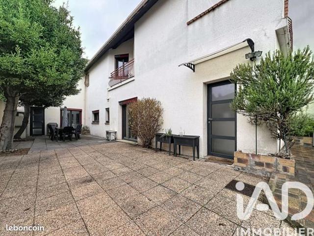 Maison familiale 5 pièces 148 m²
