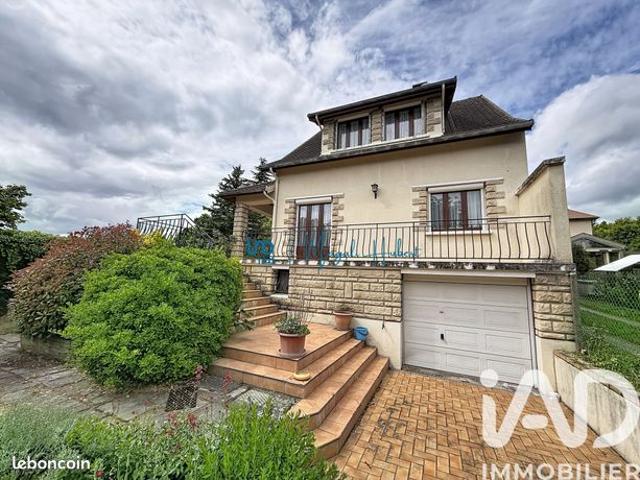 Maison familiale 5 pièces 153 m²