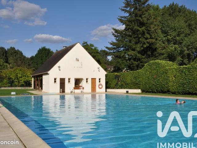Maison familiale 5 pièces 156 m²