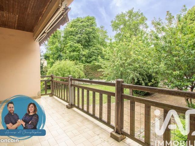 Maison familiale 5 pièces 159 m²