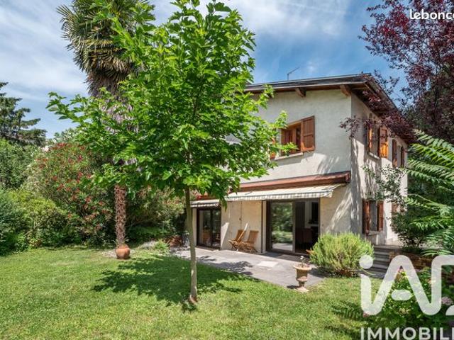 Maison familiale 5 pièces 165 m²