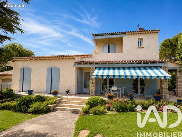 Maison familiale 5 pièces 172 m²